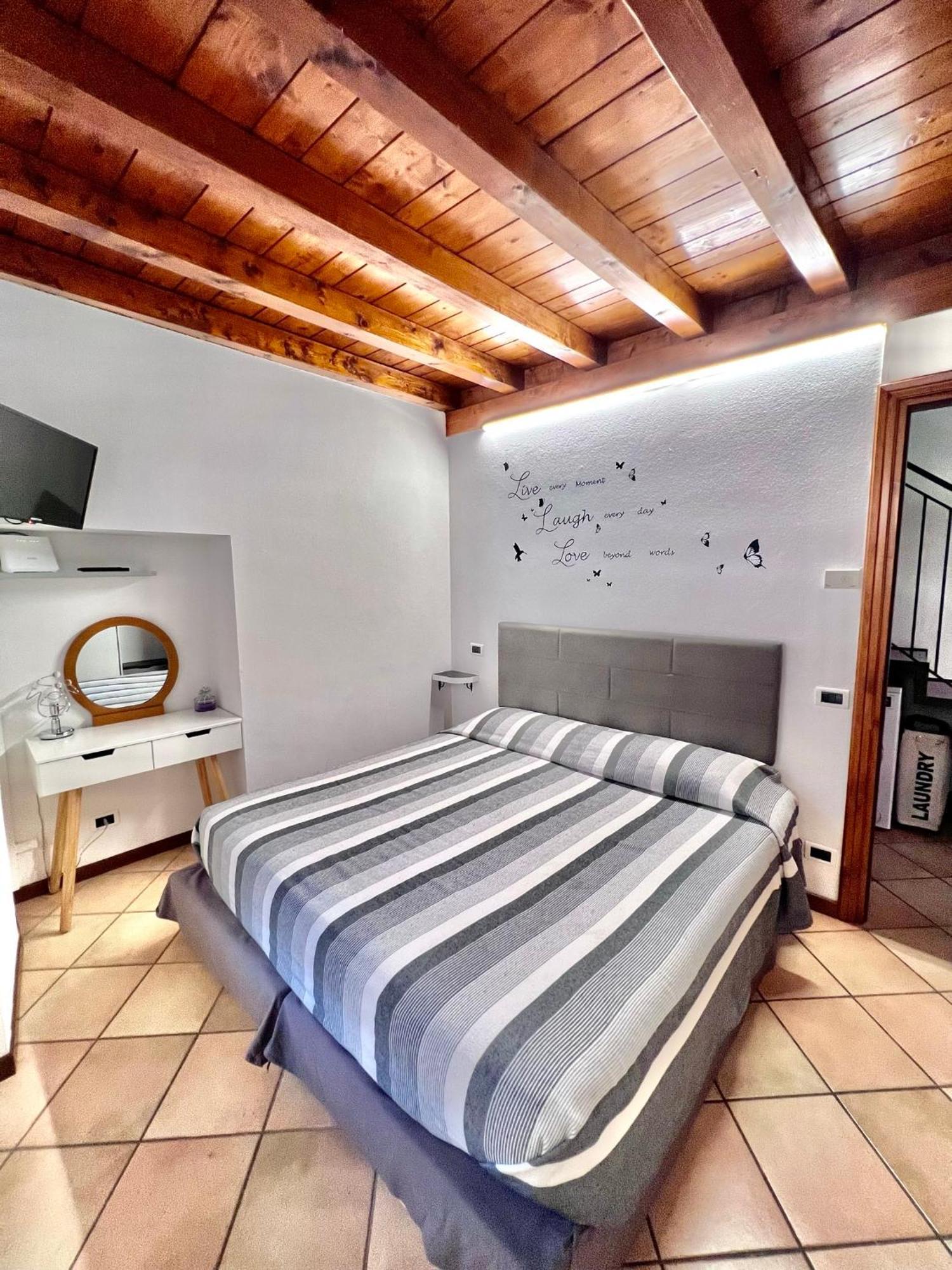 Vittoria Holiday House Stresa Exterior foto